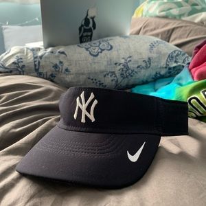 NY NIKE VISOR